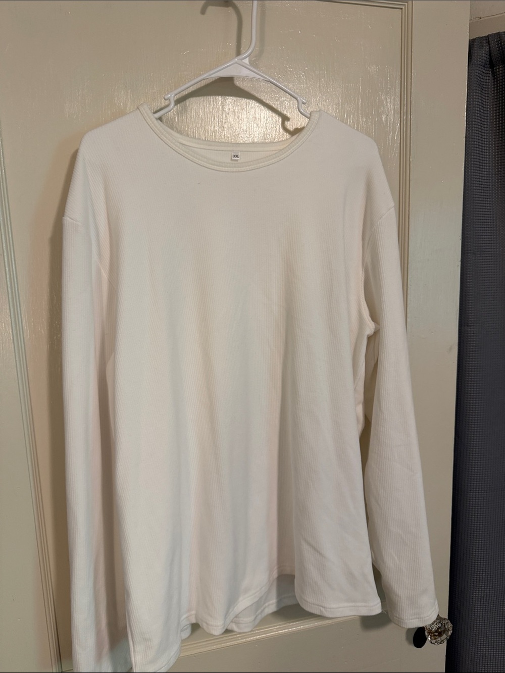 Men's White Long-Sleeve Thermal Shirt